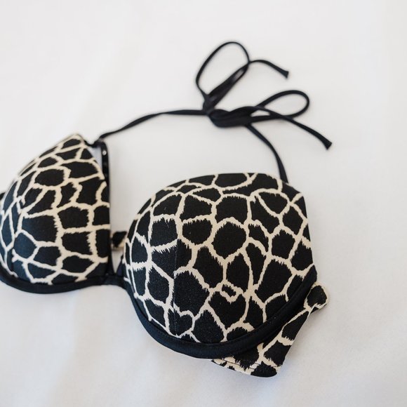 Victoria's Secret Bikini Top Size 32c - Picture 3 of 5